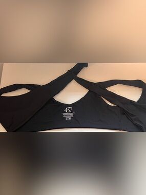 437 Swim Kenzie Bikini Top in Nero Black - Size Large